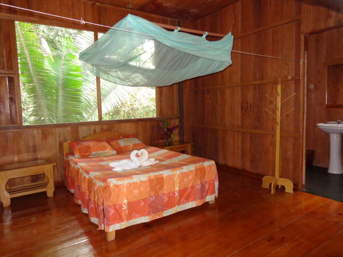 Bedroom 3, Monte Amazonico Lodge, Tambopata