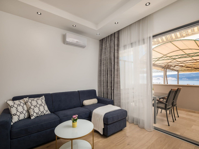 Others 5, Apartments Tomas, Omiš