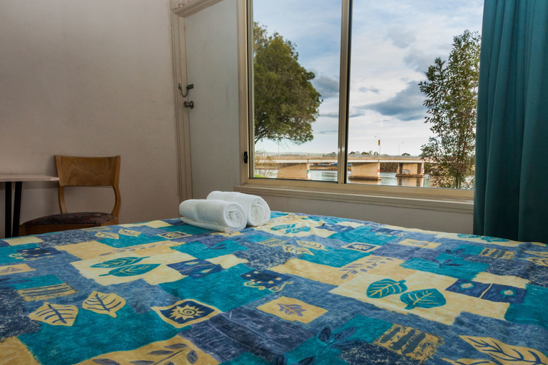 Bedroom 2, Moruya Waterfront Hotel Motel, Eurobodalla