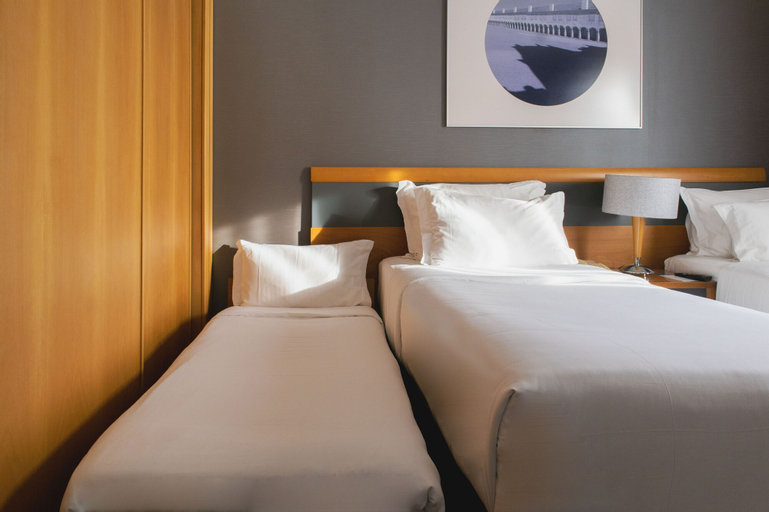 Bedroom 25