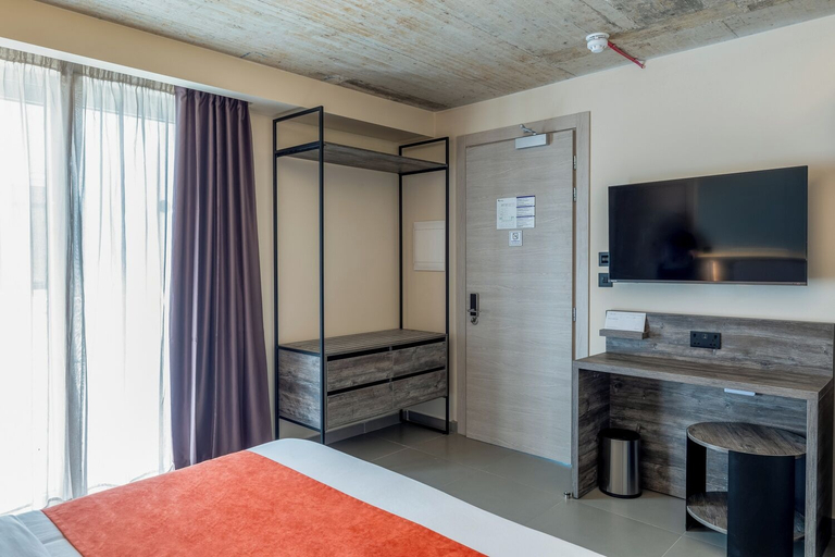 Bedroom 3, Alavits Hotel by ST Hotels