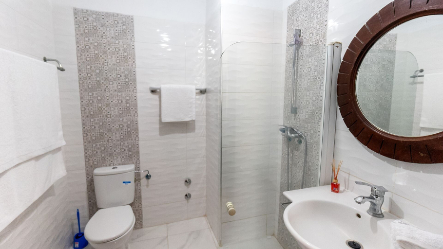 Bathroom 4, Sables D'or, Agadir-Ida ou Tanane