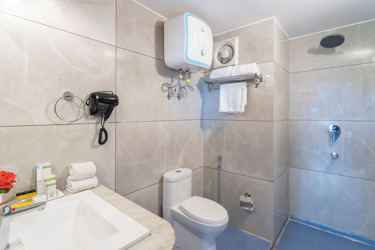 Bathroom 4, Toshali Royal View Resort, Shimla