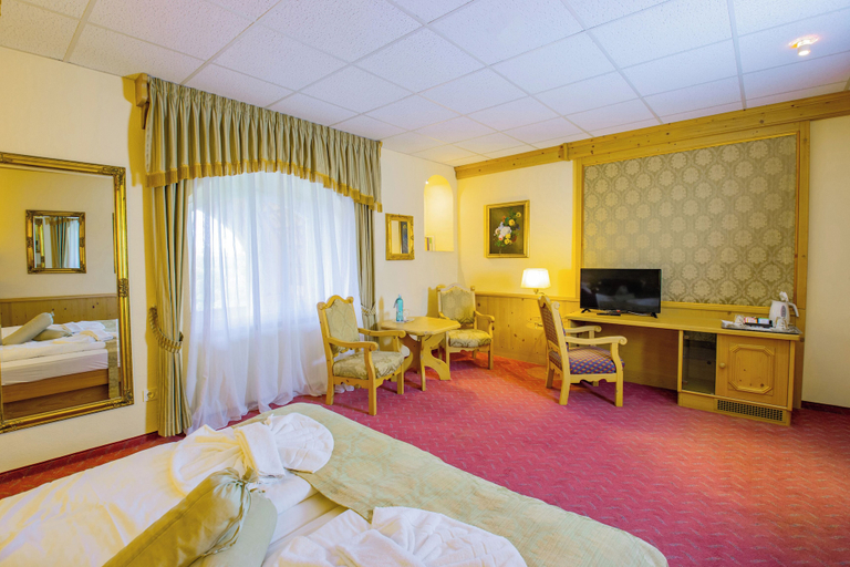 Bedroom 3, Hotel Schloss Nebra, Burgenlandkreis