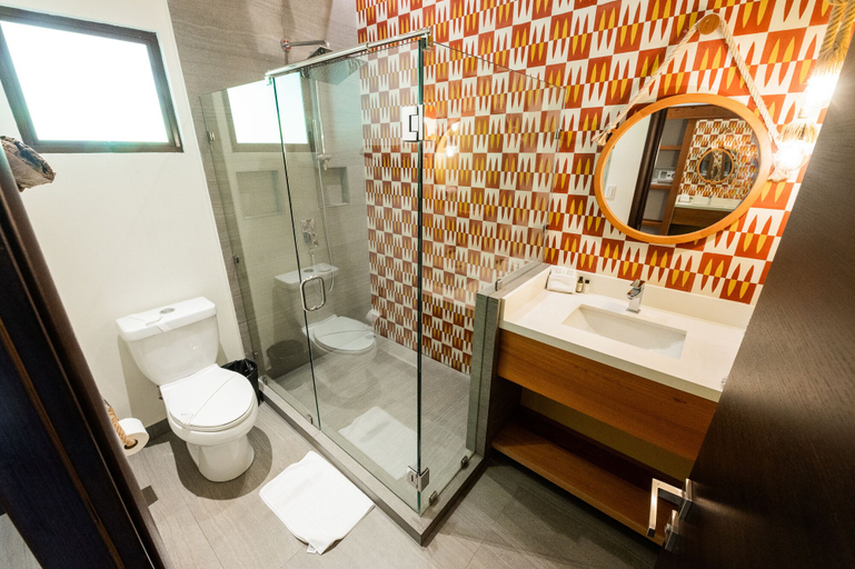 Bathroom 4, Hotel Costa Pacífica, Parrita