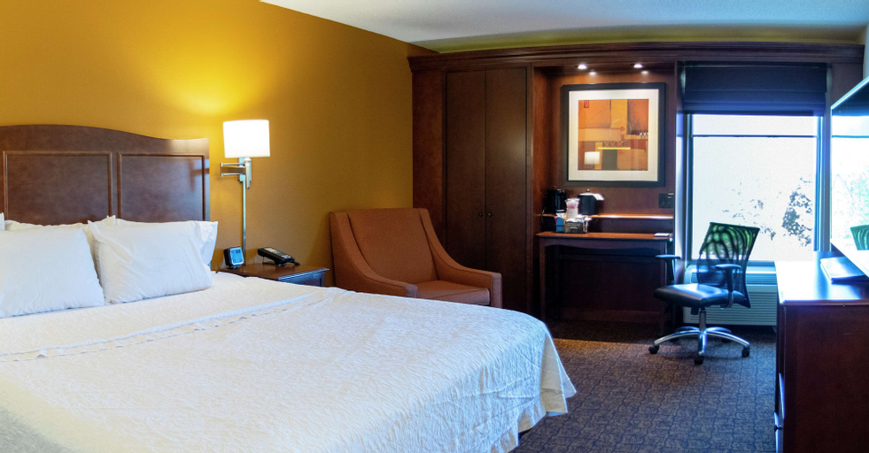 Bedroom 28