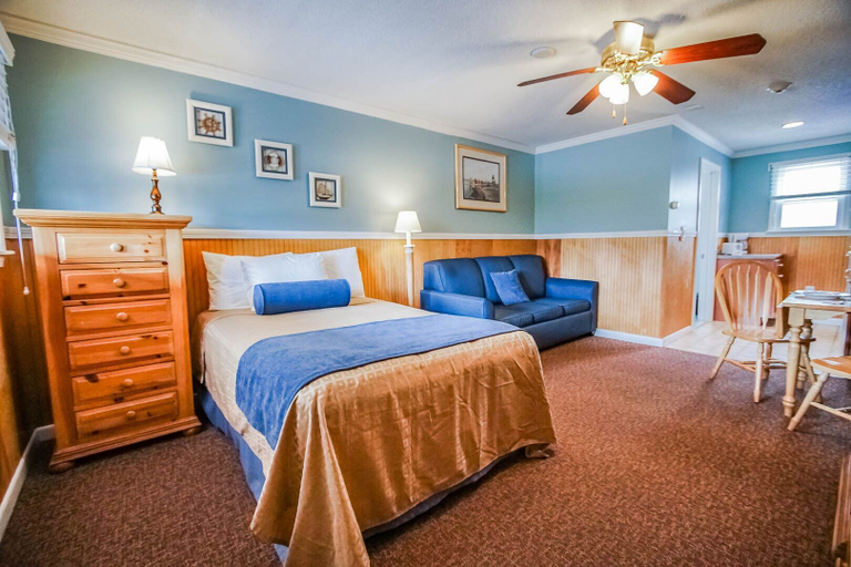 Bedroom 2, Island Manor Resort, Washington