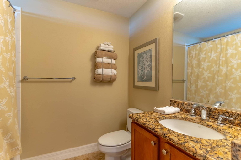 Bathroom 5, 577 Little Harbor, Hillsborough