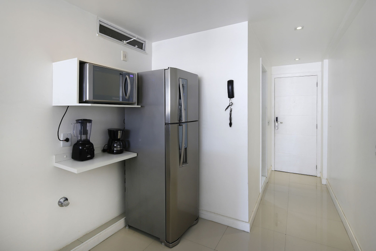 Others 4, Rio Rentals 021 - C070 - Studio de luxo na quadra da praia de Copacabana, Rio de Janeiro