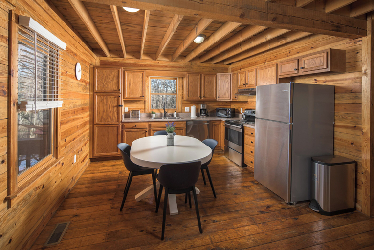 Others 5, Red Feather Cabins 199, Watauga
