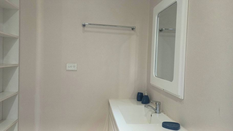 Bathroom 3, Leisure City Apartment, Ba