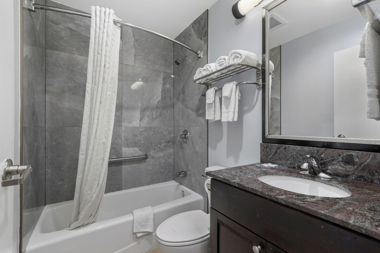 Bathroom 5, Motel 6 Carlsbad, CA - North, San Diego