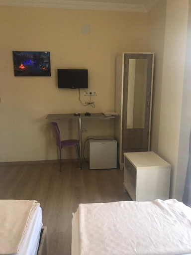 Bedroom 4, Asya Geyikli Apart Otel, Ezine