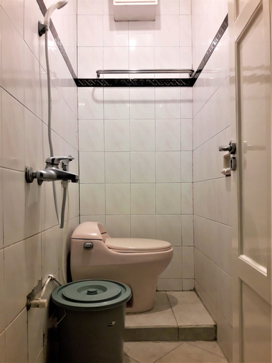 Bathroom 4