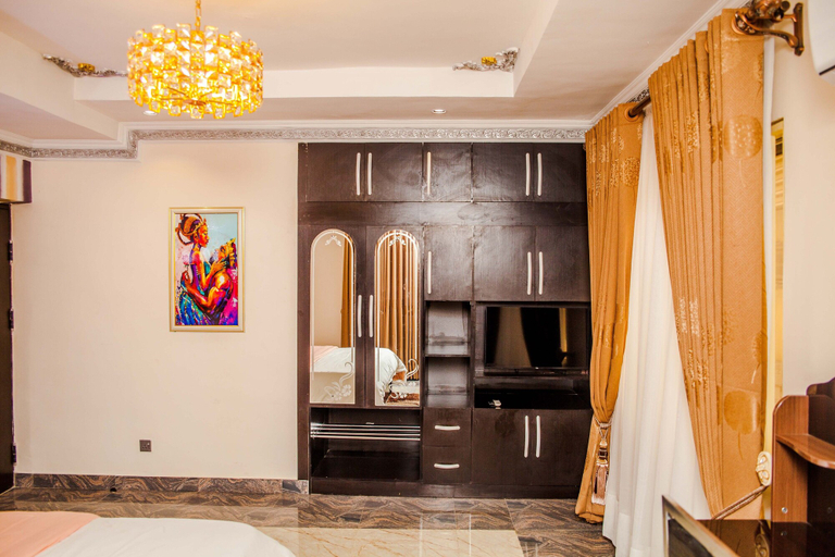 Others 4, Tobby Royal Suites , Kosofe