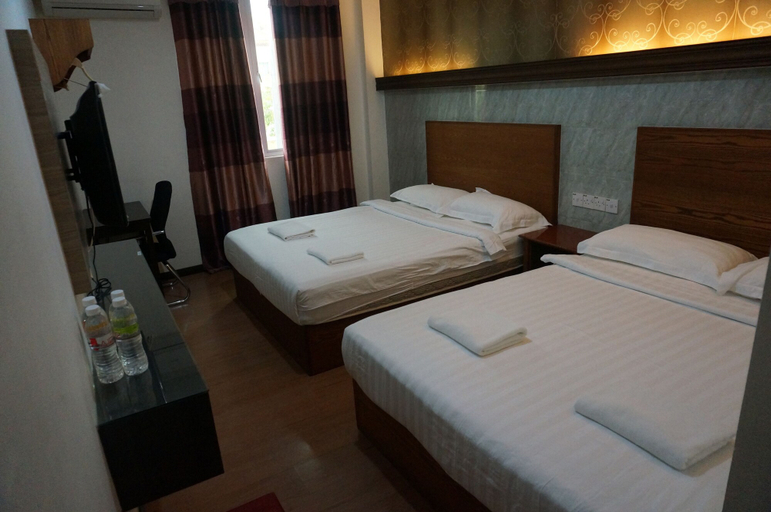 Bedroom 4, Maxi Inn, Bintulu