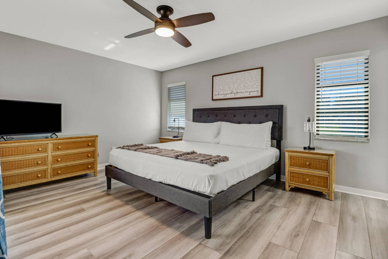 Bedroom 5, 14076 Sandarac Dr, Lee
