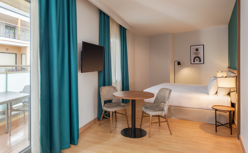 Bedroom 2, Hotel Elche Centro, affiliated by Melia, Alicante