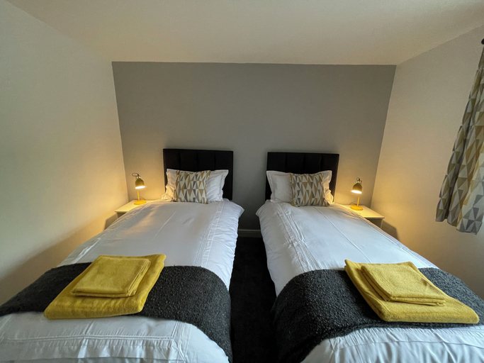 Bedroom 2, Cosy & Comfortable Apt with Parking, Nottinghamshire