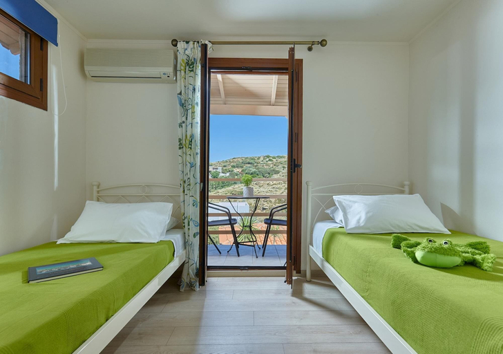 Bedroom 5, Spacious Villa With Private Jacuzzi Shared Pool and Amazing View RU, Crete
