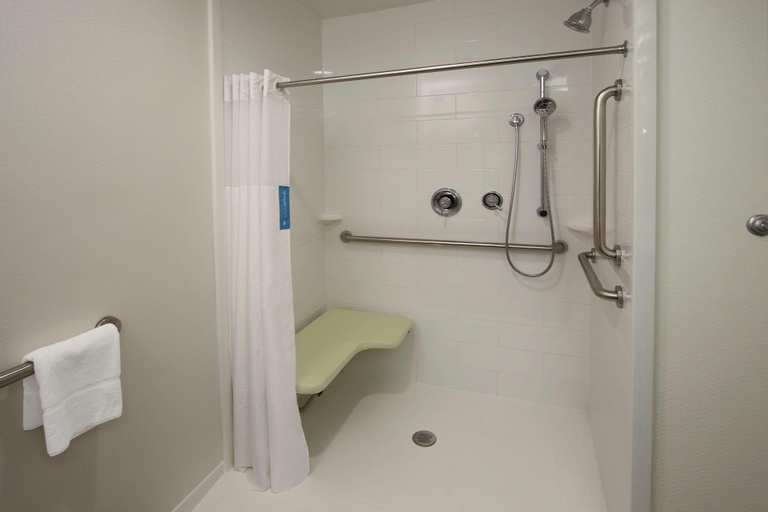 Bathroom 3