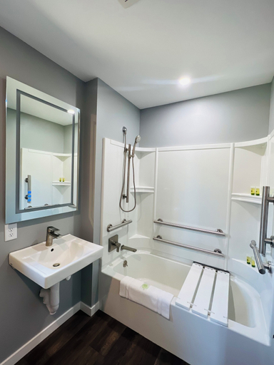 Bathroom 3, EXPLORE Munising Alger Falls, Alger