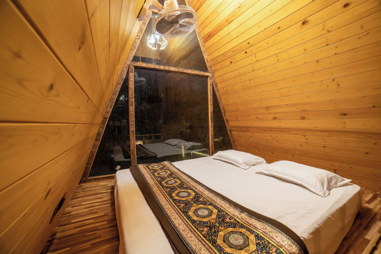 Bedroom 2, Mudras Grove Resort, Nainital