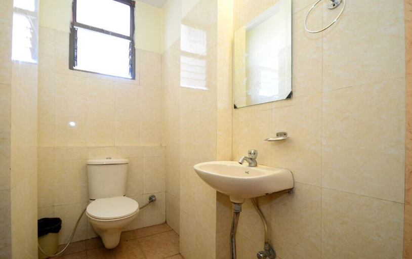Bathroom 4, Hotel Ankur Palace, Jaipur