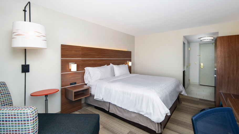 Bedroom 8