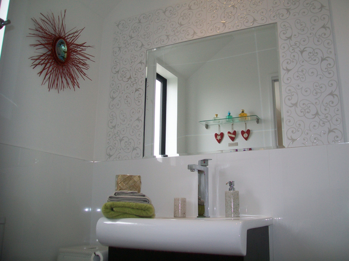 Bathroom 4, West Melton Bed and Breakfast, Selwyn