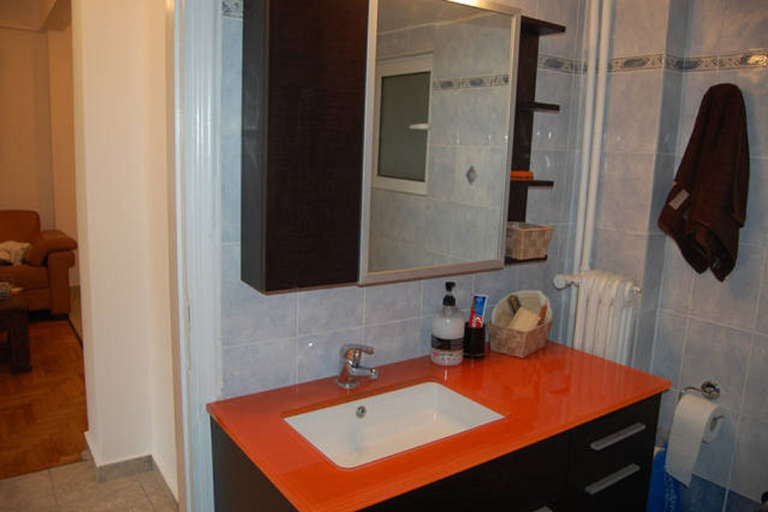 Bathroom 4, New Acropolis Museum Flat, Attica