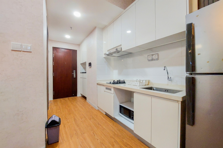 Others 4, Spacious and Nice 2BR at Sky House BSD Apartment By Travelio, South Tangerang
