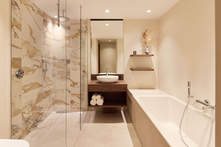 Bathroom 3, Van der Valk Hotel Delft A4, Schipluiden