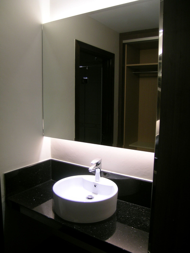 Bathroom 4, The Imperial Hotel, Kluang