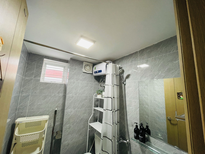 Bathroom 3, Basic Guest House, An Dương