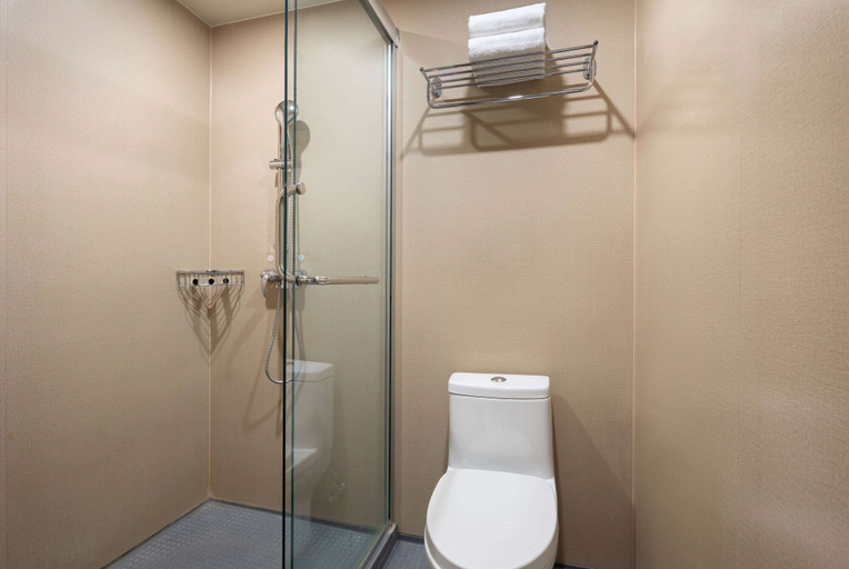 Bathroom 4, Ramada Encore by Wyndham Kunming Guandu, Kunming