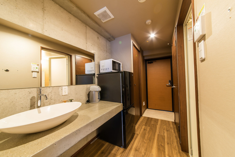 Bathroom 4, Condominio Makishi Annesso, Naha