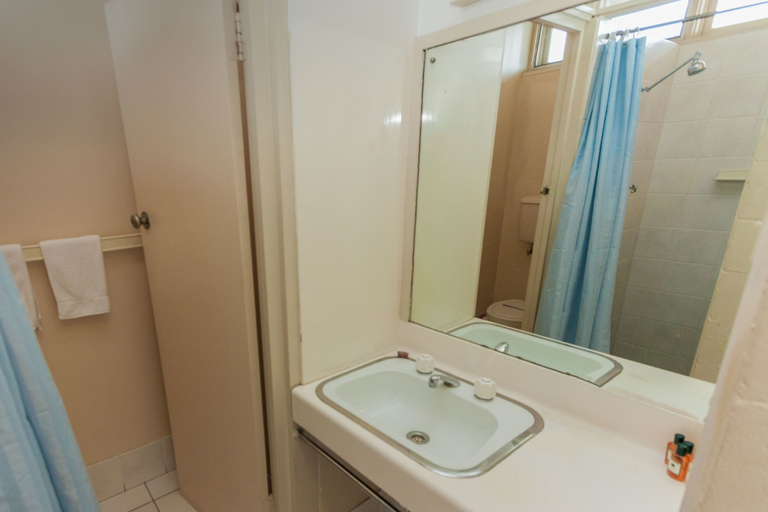 Bathroom 3, Moruya Waterfront Hotel Motel, Eurobodalla