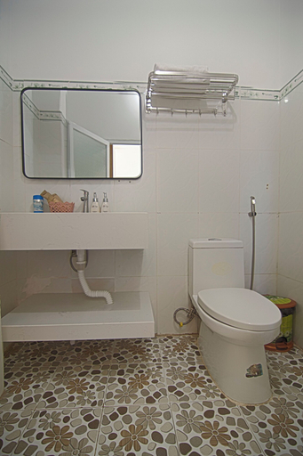Bathroom 4, Hoa May Hotel, Lâm Hà