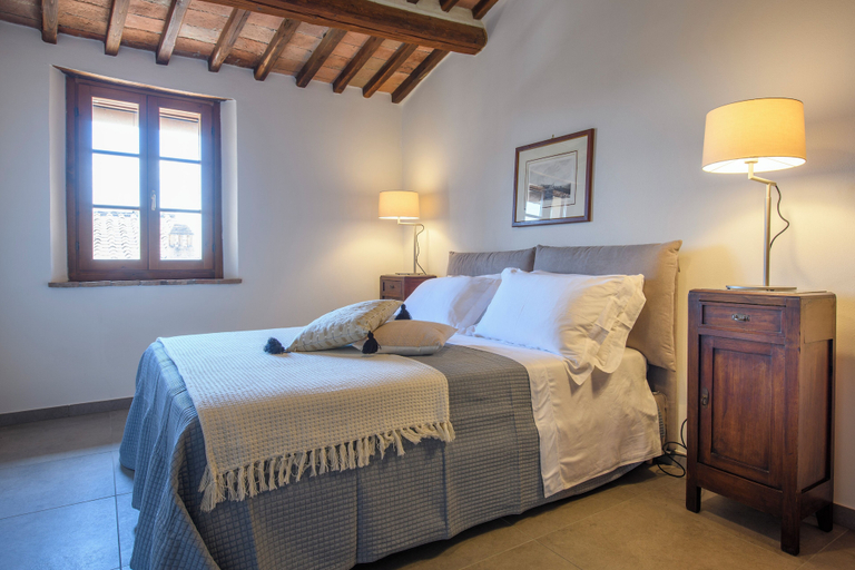 Bedroom 5, Albergo Diffuso Borgo Santo, Siena