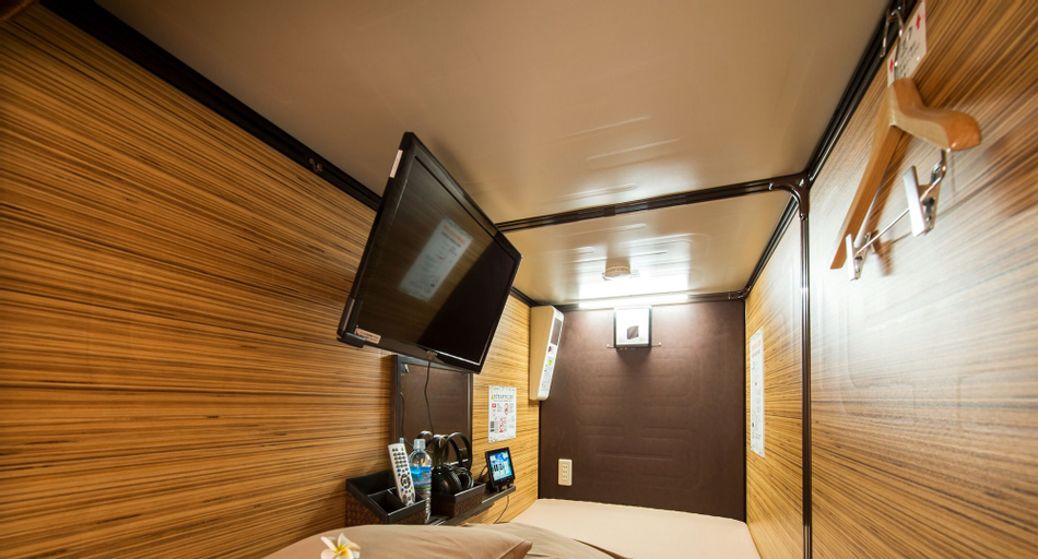 Bedroom 25