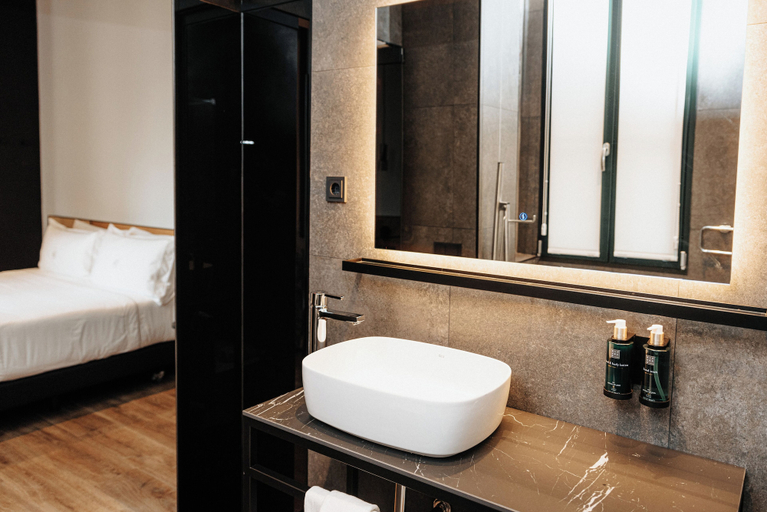 Bathroom 4, Hotel Luruna Palacio Larrinaga, Vizcaya