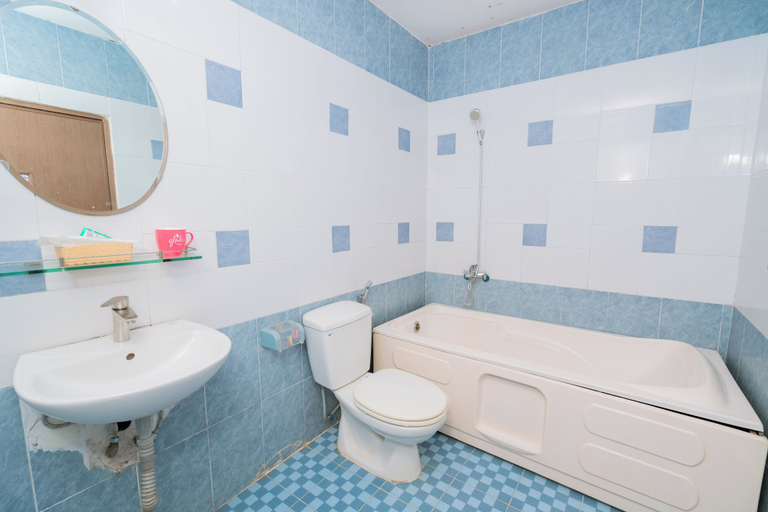Bathroom 4, Trieu Vu Hotel & Apartment, Buon Ma Thuot