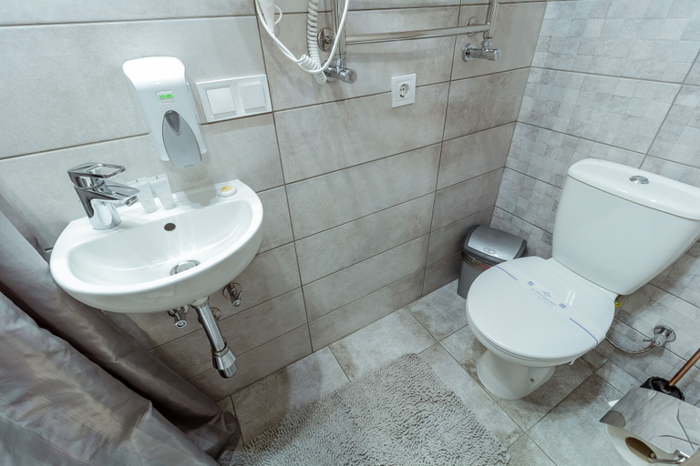 Bathroom 3, Opera Passage Hotel & Apartaments, L'vivs'ka