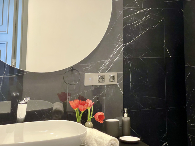 Bathroom 3, SA Suites, Lecce