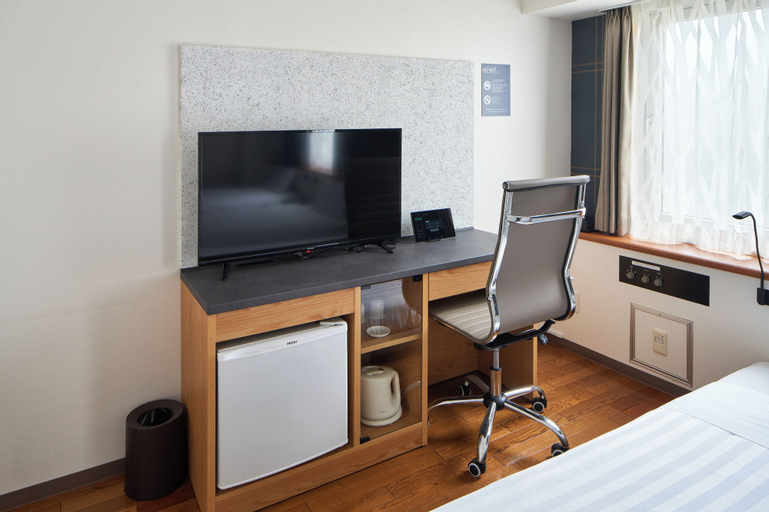 Bedroom 13