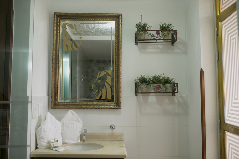 Bathroom 4, Hotel de León, Bucaramanga