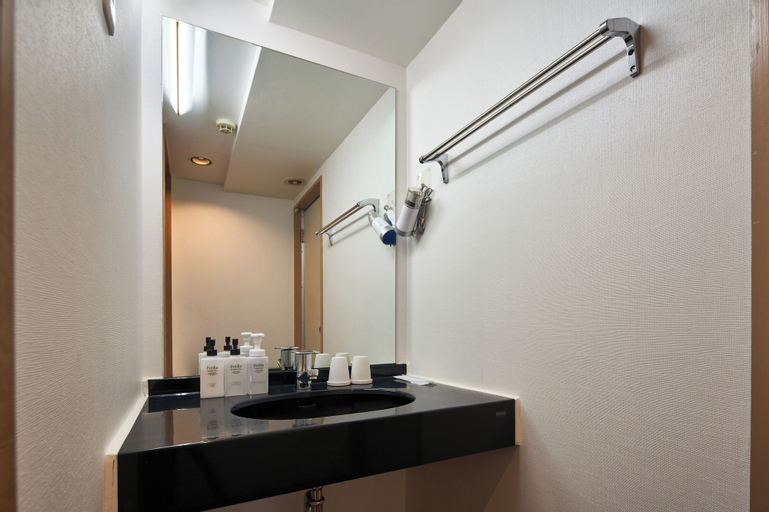 Bathroom 4