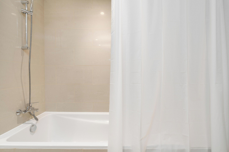 Bathroom 5, Lux BnB Act-1 Tower I Boulevard Views, Dubai