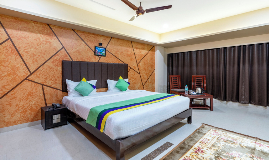 Treebo D Grand, Madurai